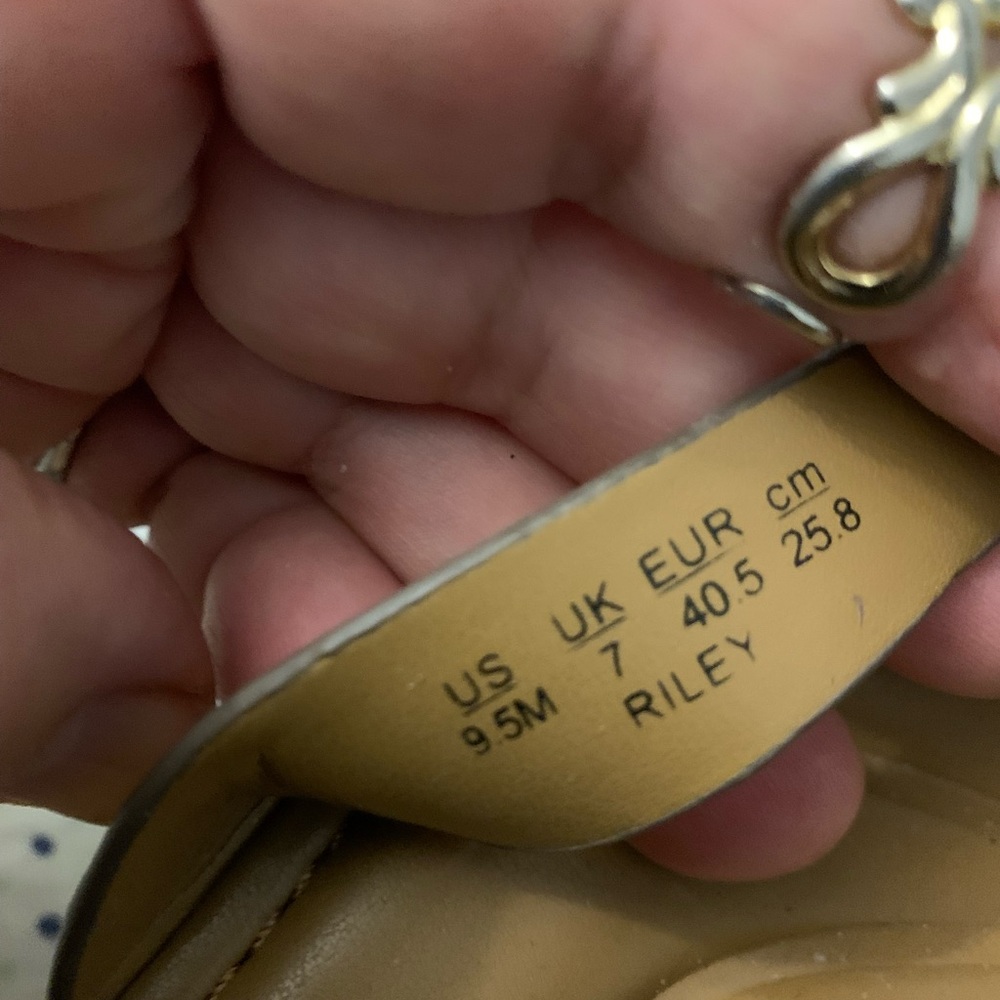 Naturalizer Riley Platform Sandal - Picture 7 of 8